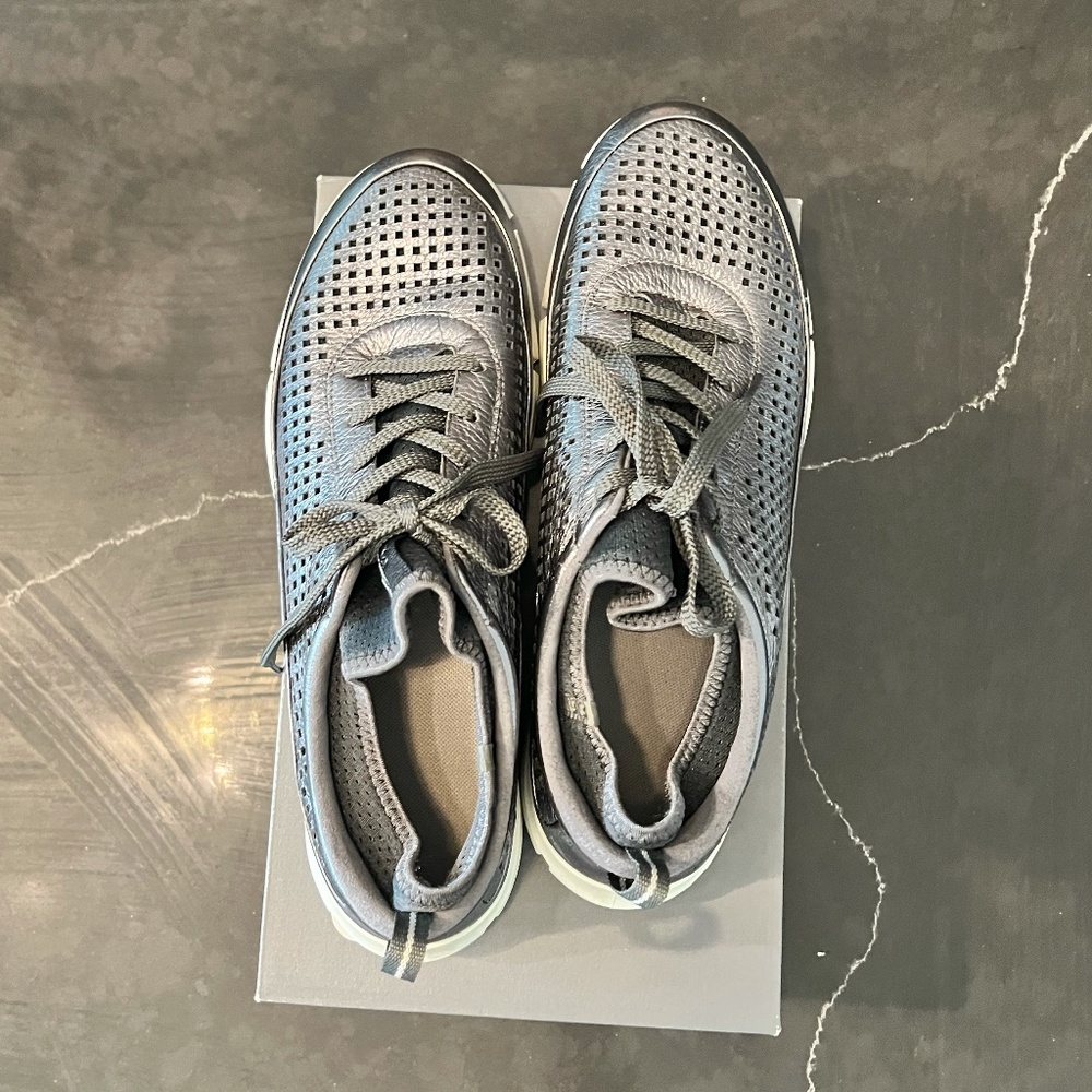 Ecco Intrinsic 1 Sneakers Size 11-11.5 US,  42 EU